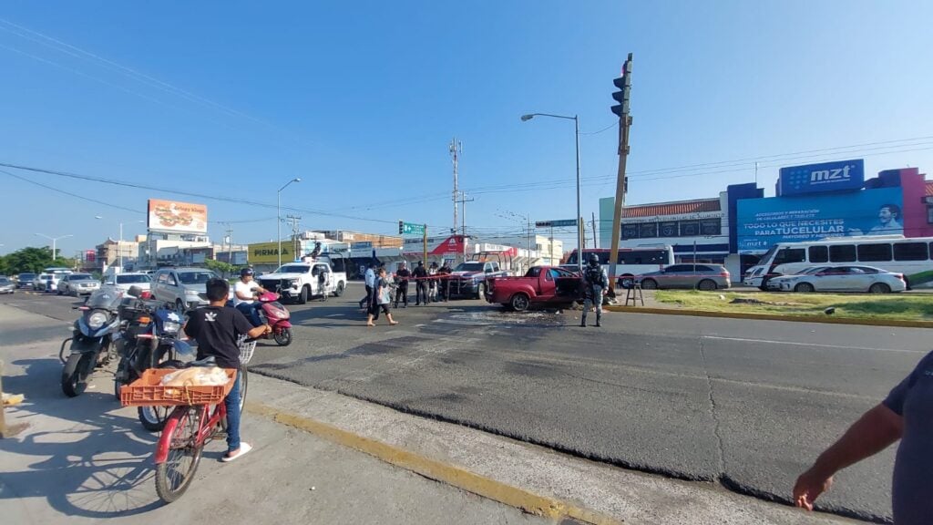 Camioneta que sufrió un accidente tipo choque en Mazatlán