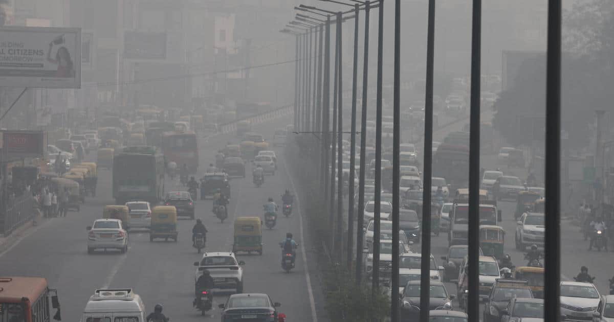 Alerta en Nueva Delhi por smog tóxico; cierran escuelas