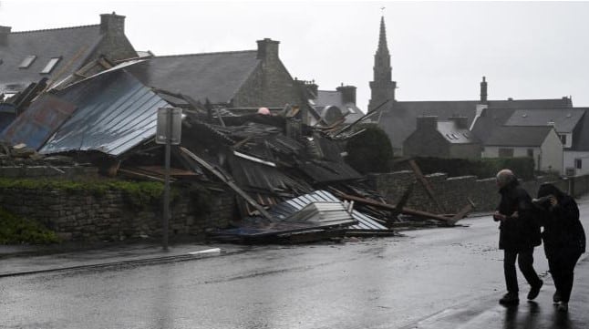 Tormenta Ciarán provoca destrozos en Europa