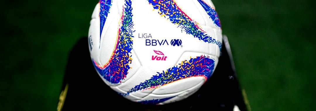 Balón de futbol de la Liga MX
