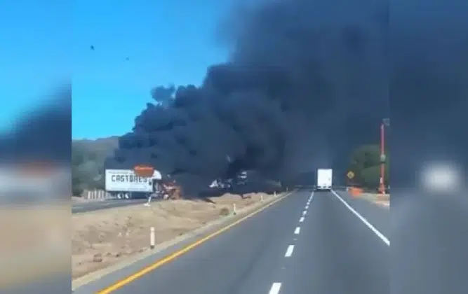 Carretera bloqueada en Jalisco