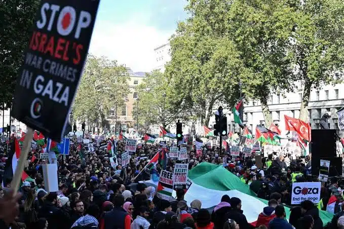 Británicos se manifiestan en apoyo a Palestina