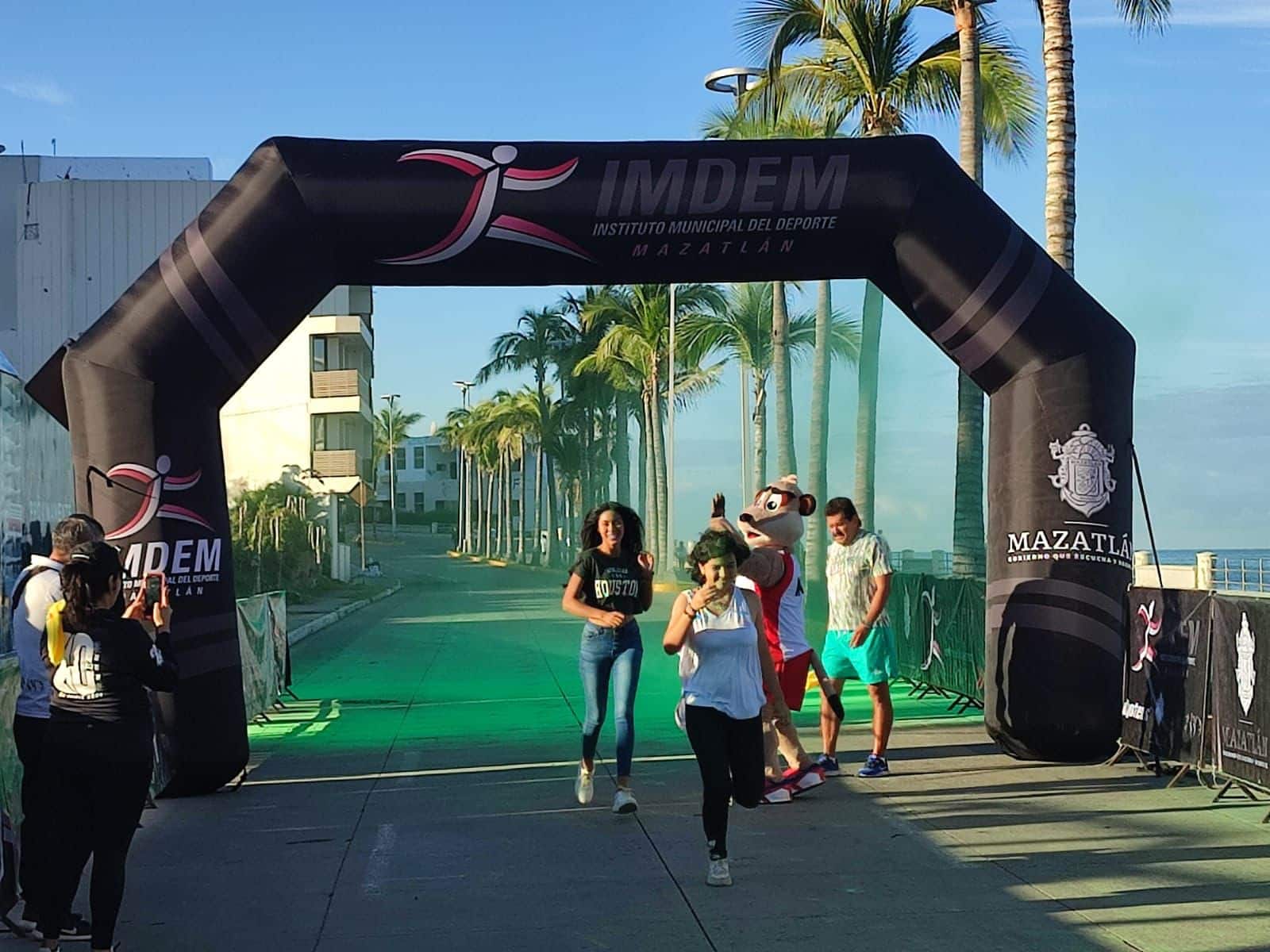 Carrera Pedestre Píntate de Verde en Mazatlán