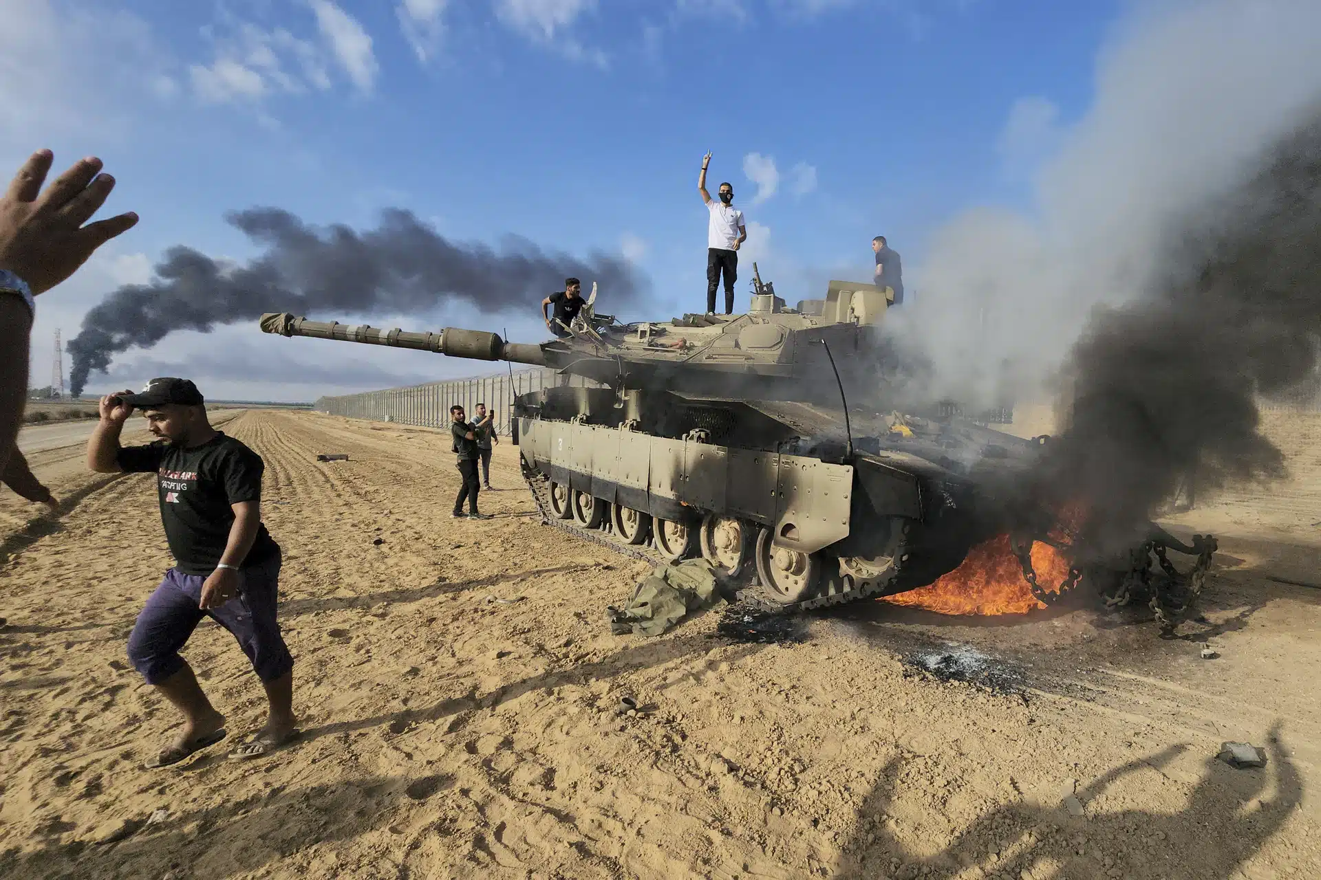 Cerca de 50 mil personas huyeron de Gaza, calcula ejército de Israel