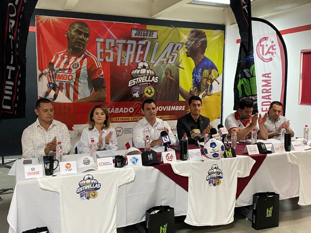 Conferencia de prensa en Los Mochis