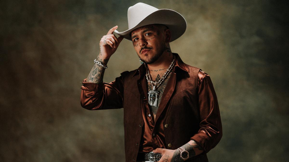 Christian Nodal es señalado por supuesta infidelidad