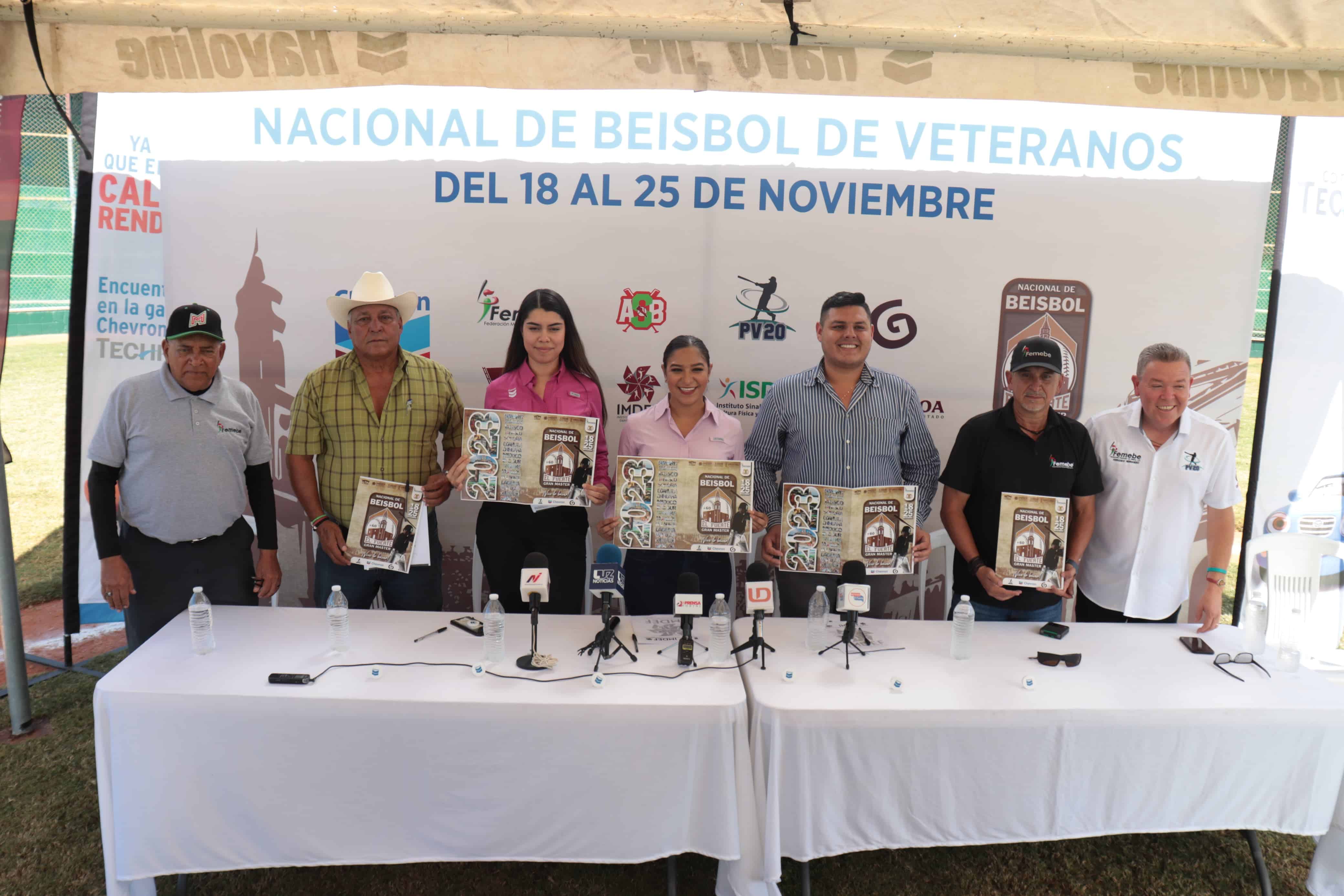 Rueda de prensa del campeonato Nacional de Beisbol categoría Veteranos