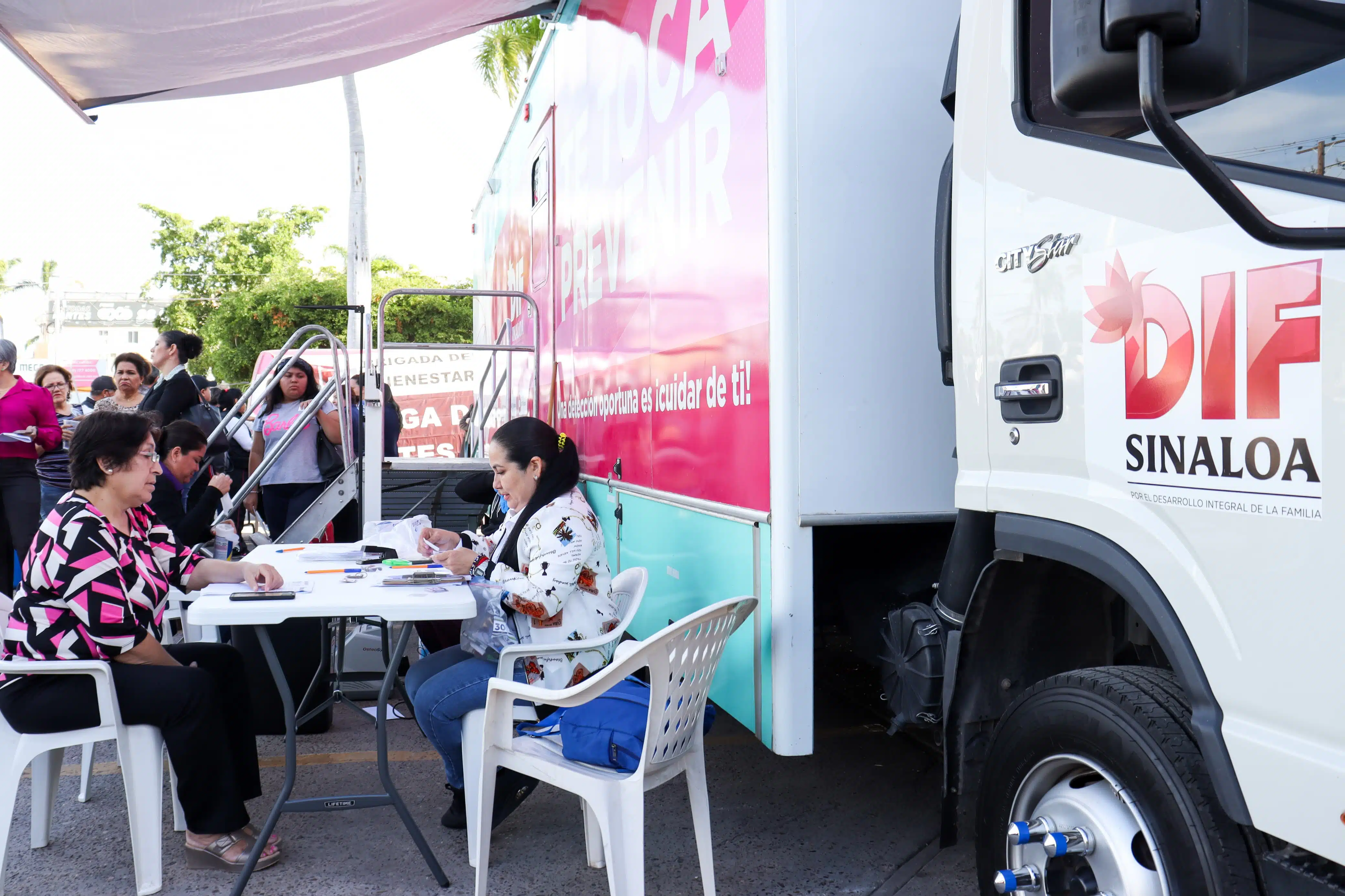 jornada médica del DIF Sinaloa en Ahome