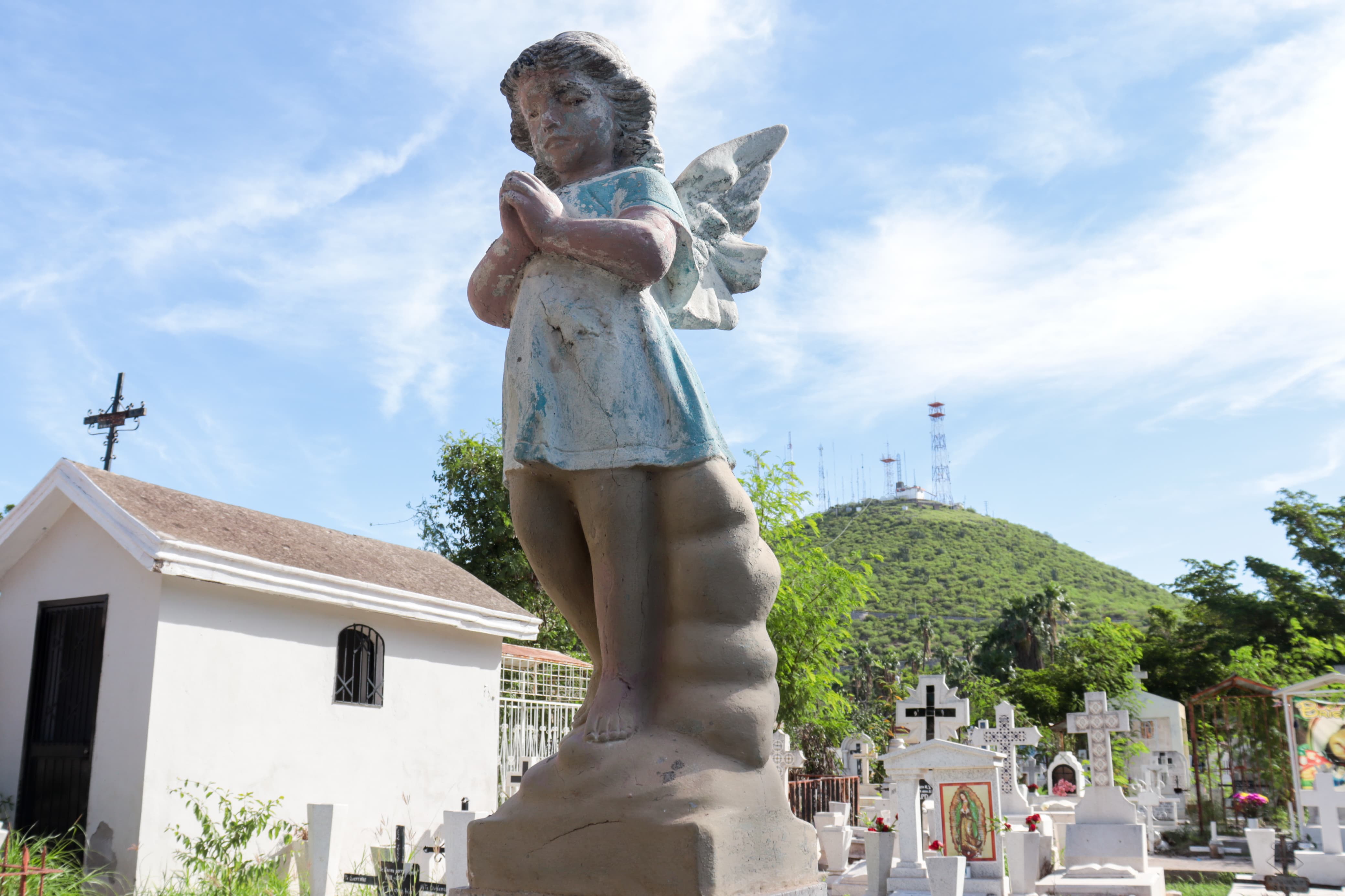 Estatua de Ángel en panteón