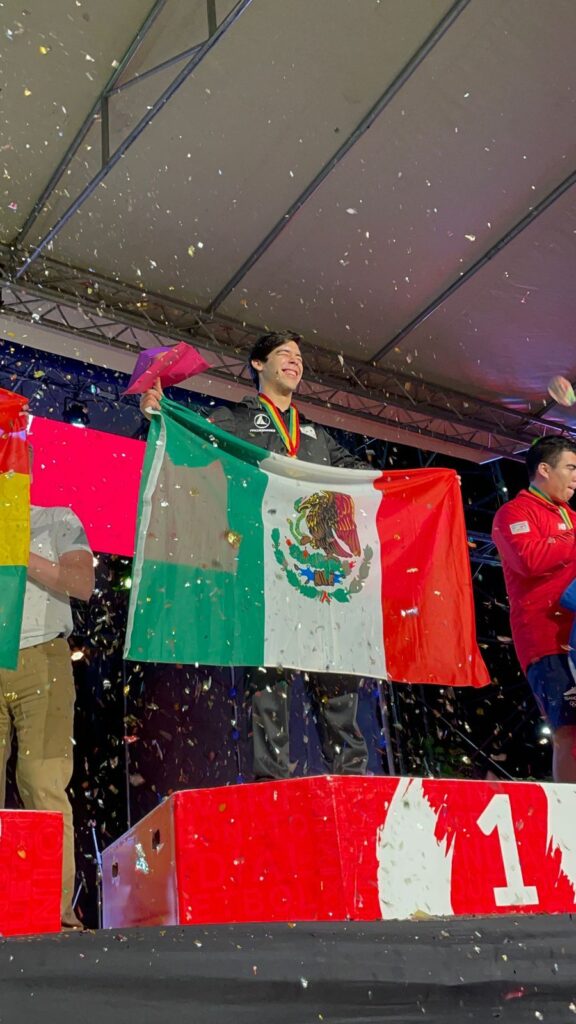 Diego Gastélum Leos se coronó en par de categorías en el Mundial de Racquetbol en Bolivia