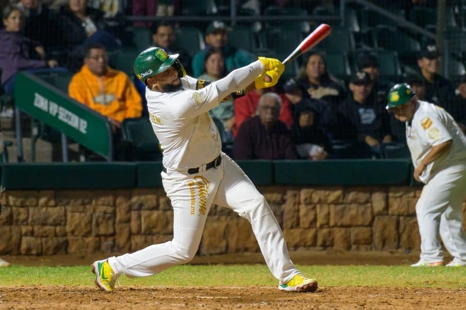 El toletero Wladimir Balentien en su último juego con Cañeros el pasado 28 de noviembre, cuando le dio jonrón a los Venados