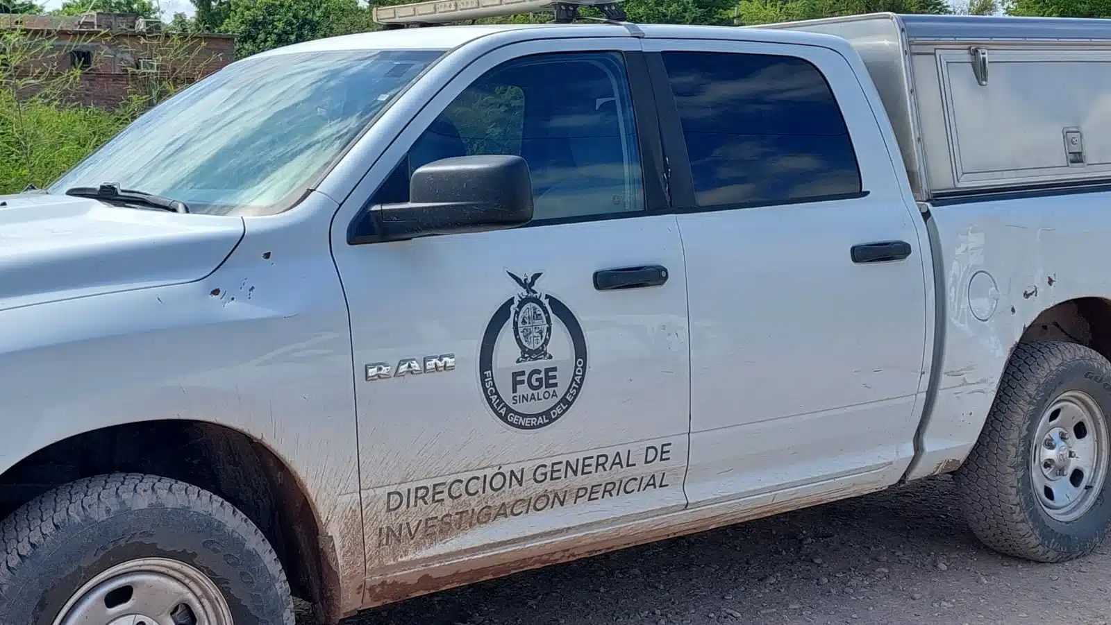 Camioneta de la Fiscalía General del Estado