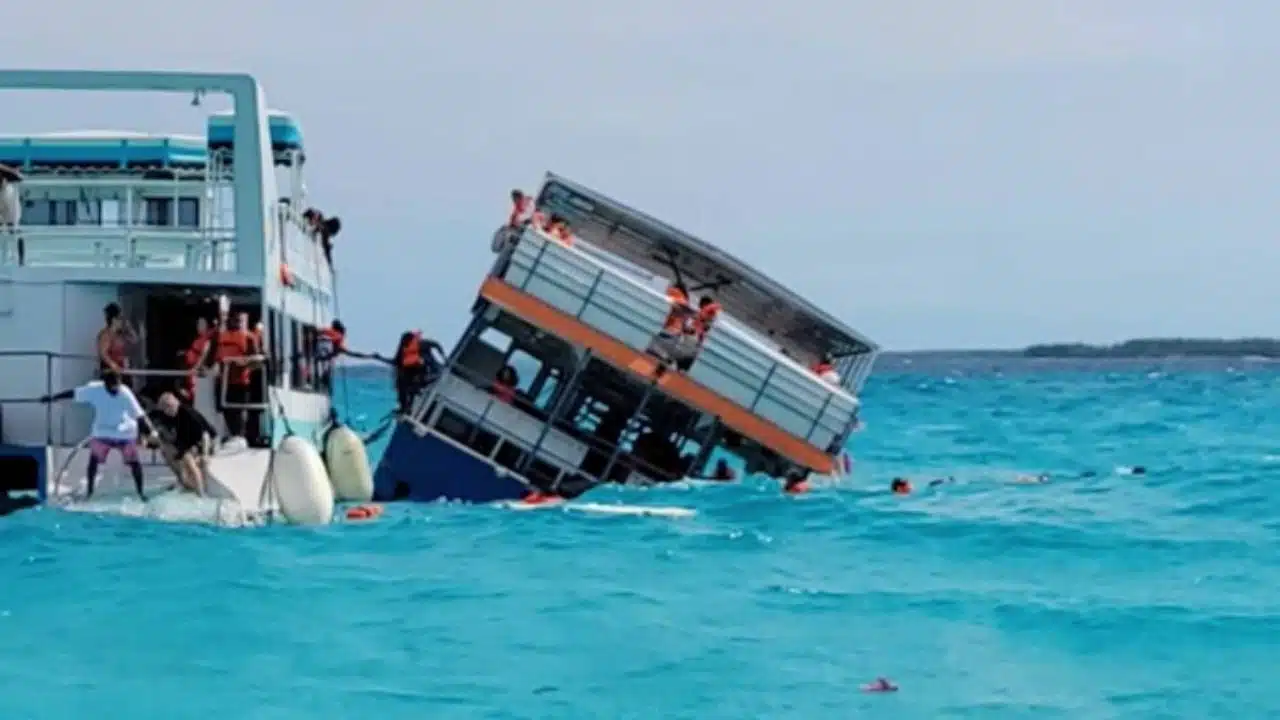 Ferry se hunde con 50 personas a bordo en el Mar Caribe