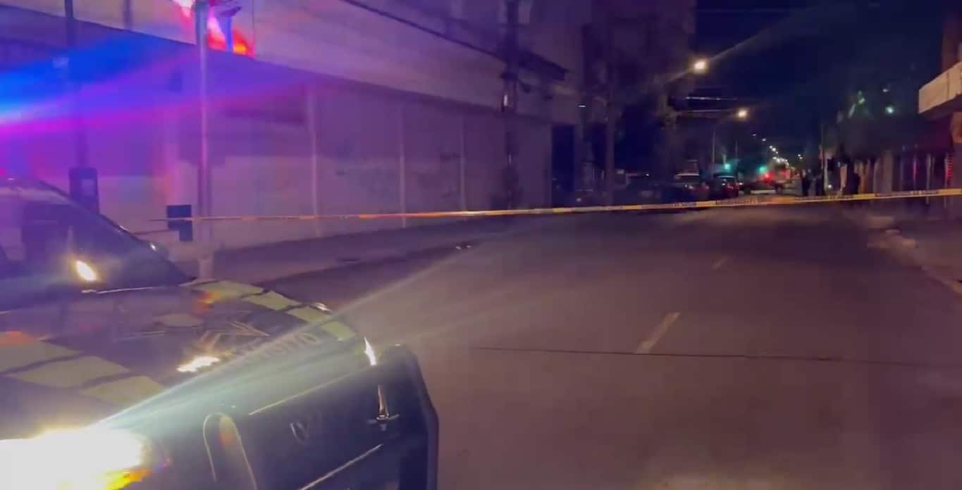 Frente a su hermano, joven se lanza del quinto piso y muere; ocurrió en Puebla