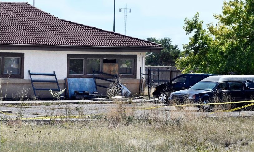 Hallan 189 cuerpos echados a perder en funeraria de Colorado