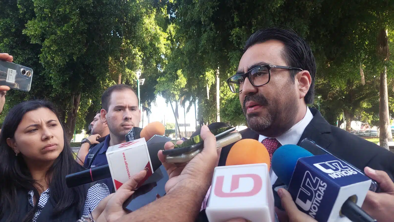 Juan de Dios Gámez, alcalde de Culiacán, en entrevista con medios de comunicación