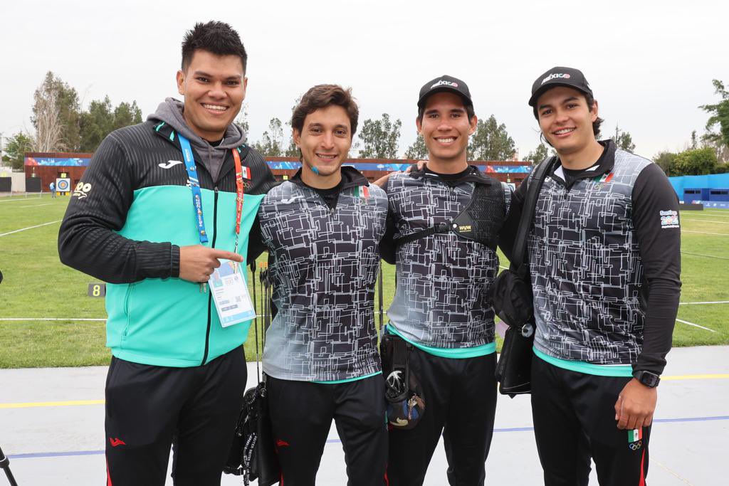 Equipo mexicano varonil de tiro con arco