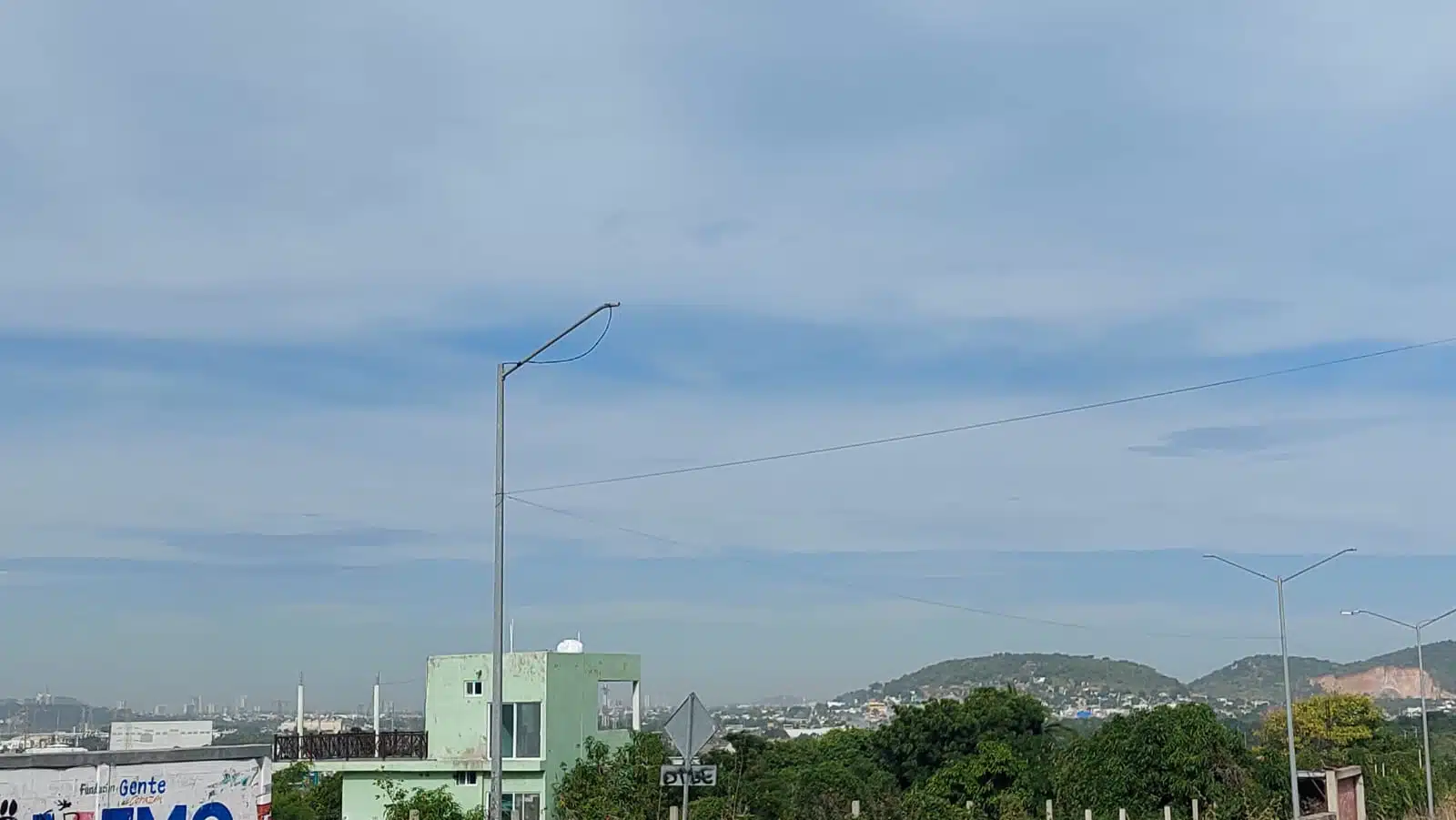 Lámparas LED dañadas en Mazatlán