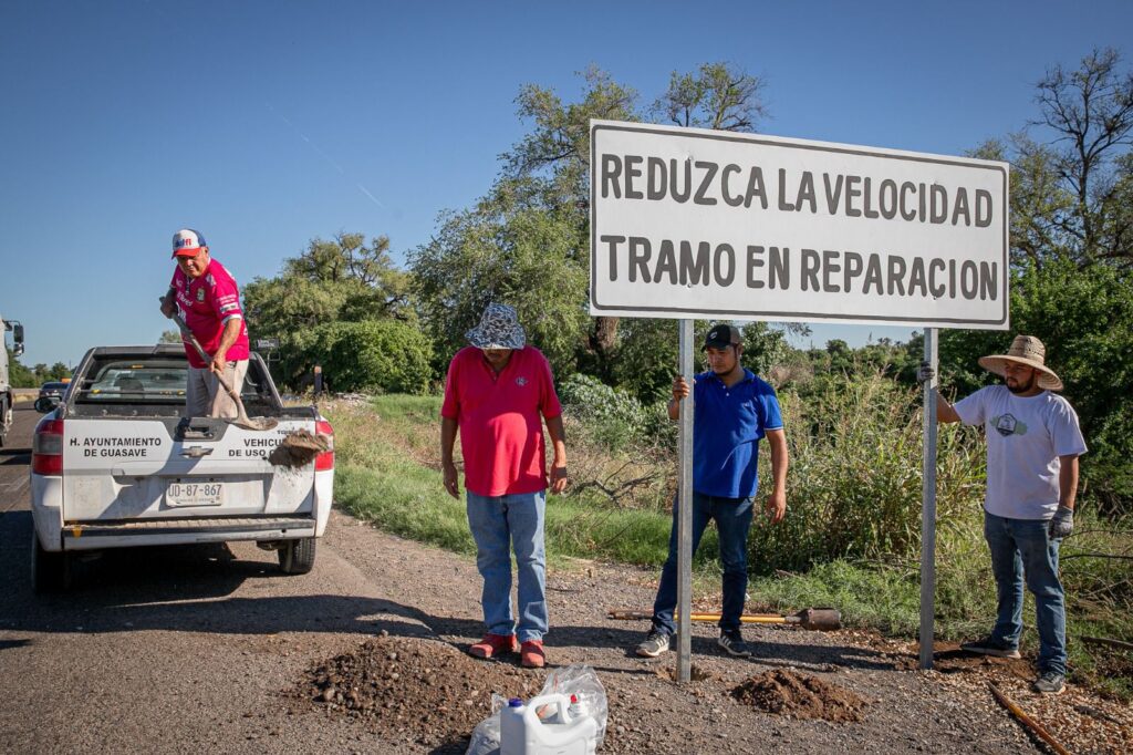 Letrero ubicado por la carretera México 15.