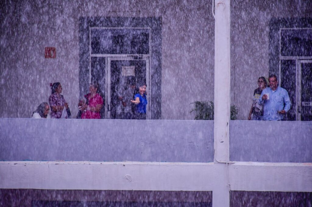 Lluvias de este miércoles deja encharcamientos en Mazatlán.