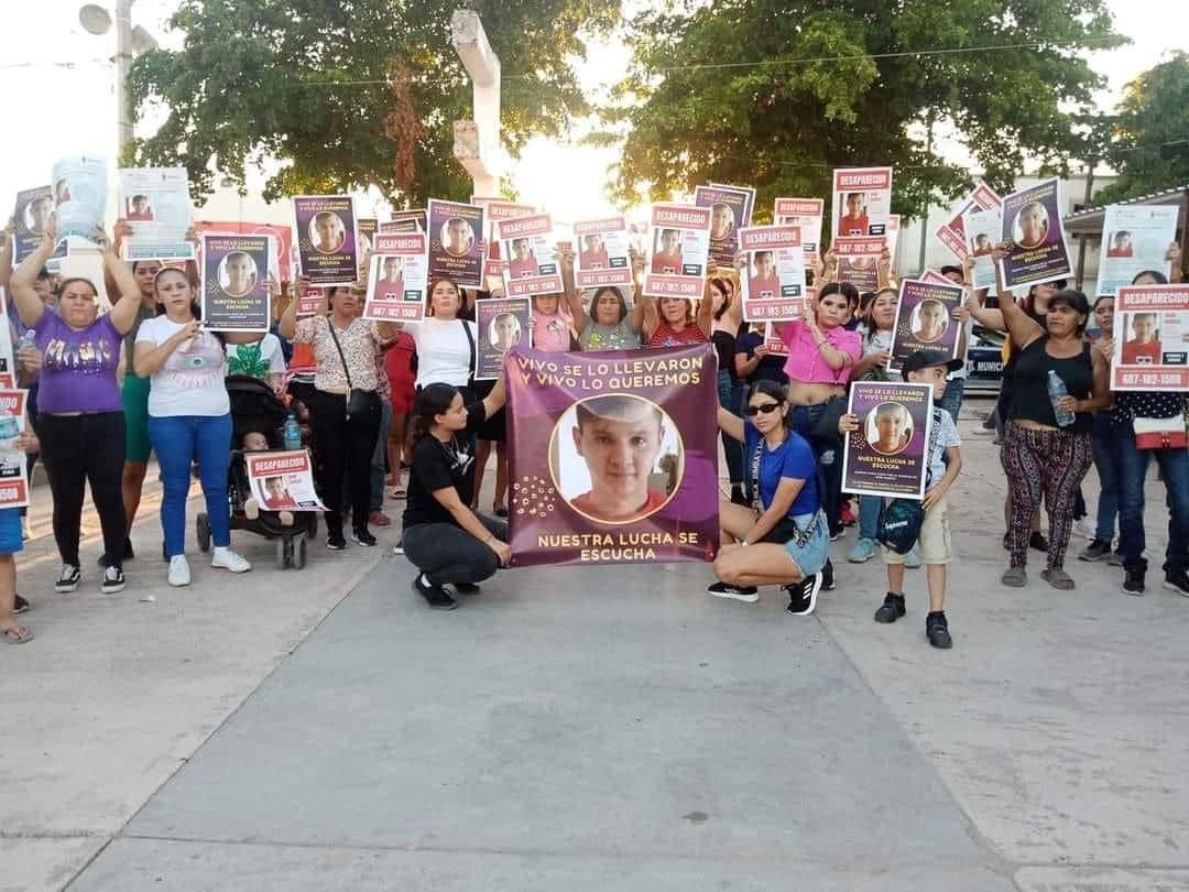 Marcha por la búsqueda de Iram Ramses quien se encuentra desaparecido