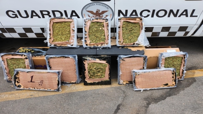 Cuadros de madera con doble fondo con mariguana adentro