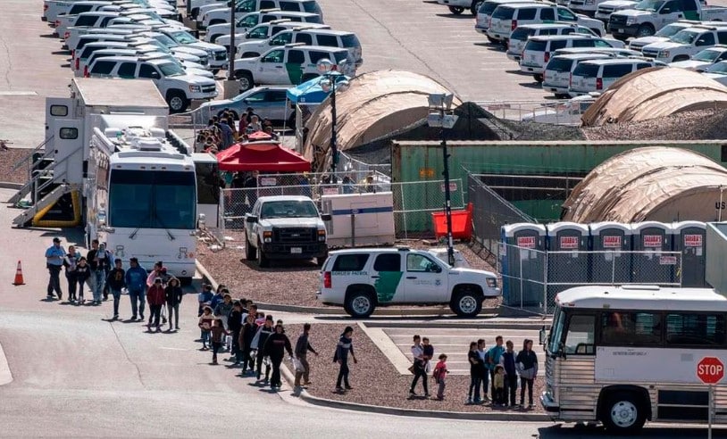 Brote de varicela entre migrantes en Denver