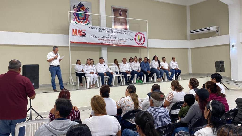 Integrantes del Movimiento Amplio Social Sinaloense reunidos