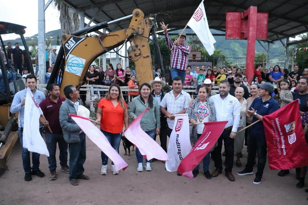 Arranque de la pavimentación de calles n la comunidad serrana de Soyatita