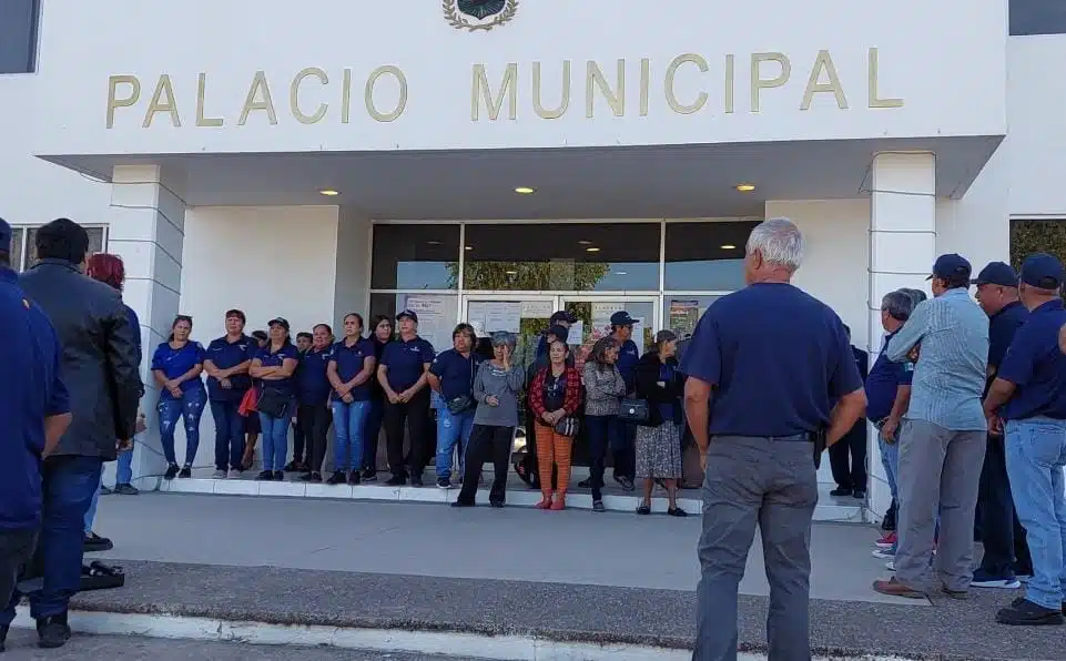 Entrada del palacio municipal de Angostura