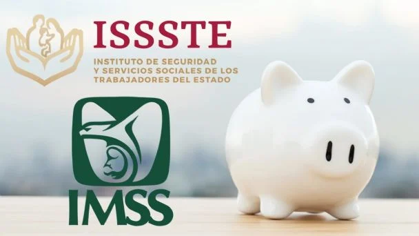 Una alcancía de un cochinito y al lado los logotipos del ISSSTE e IMSS