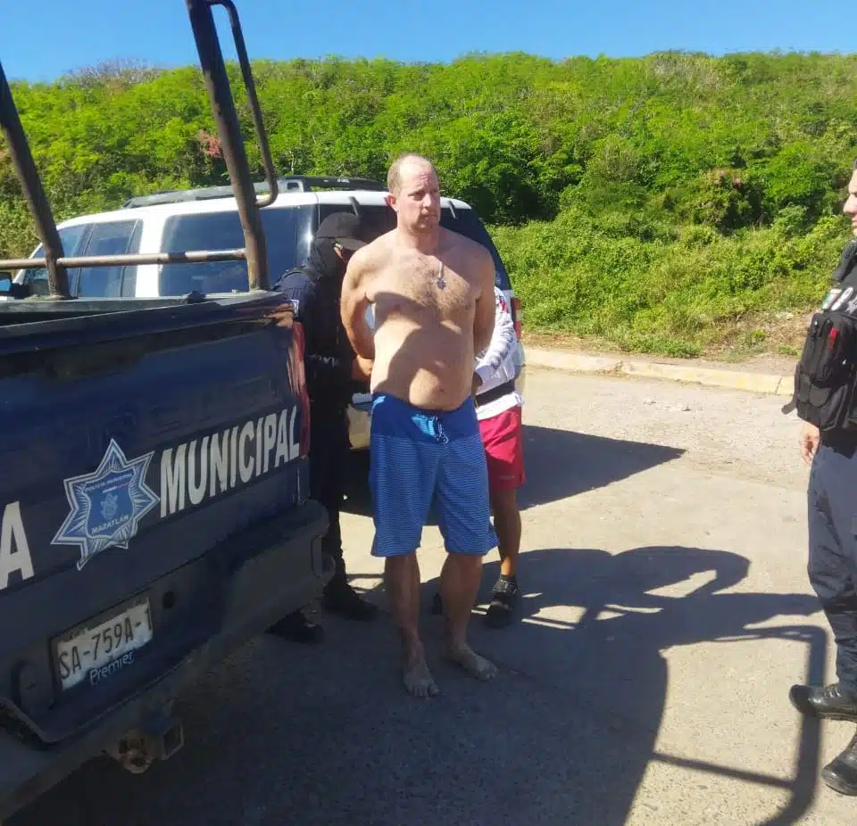 Turista canadiense detenido en la Playa Brujas