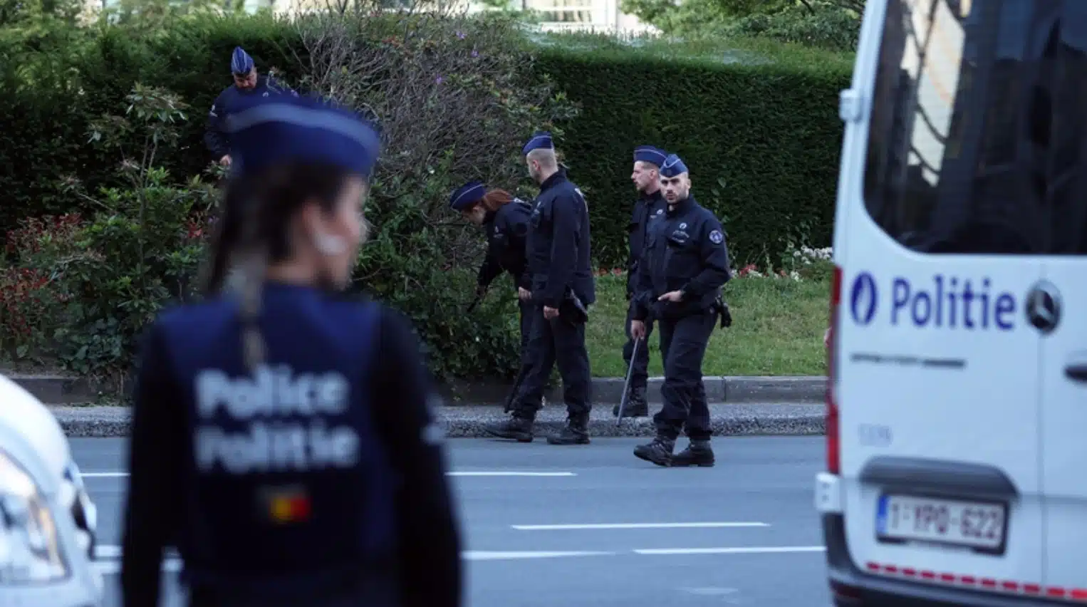 Policía de Bruselas en la ciudad capital de Bélgica