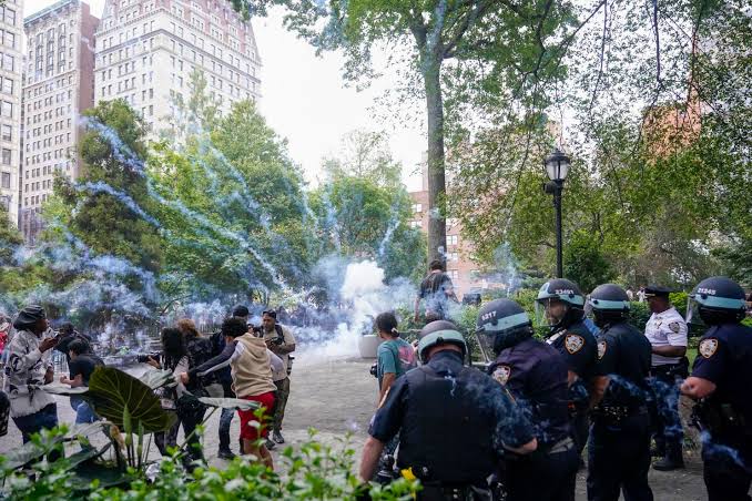 Proyectan video con los ataques de Hamas a Israel en Los Ángeles; reportan disturbios