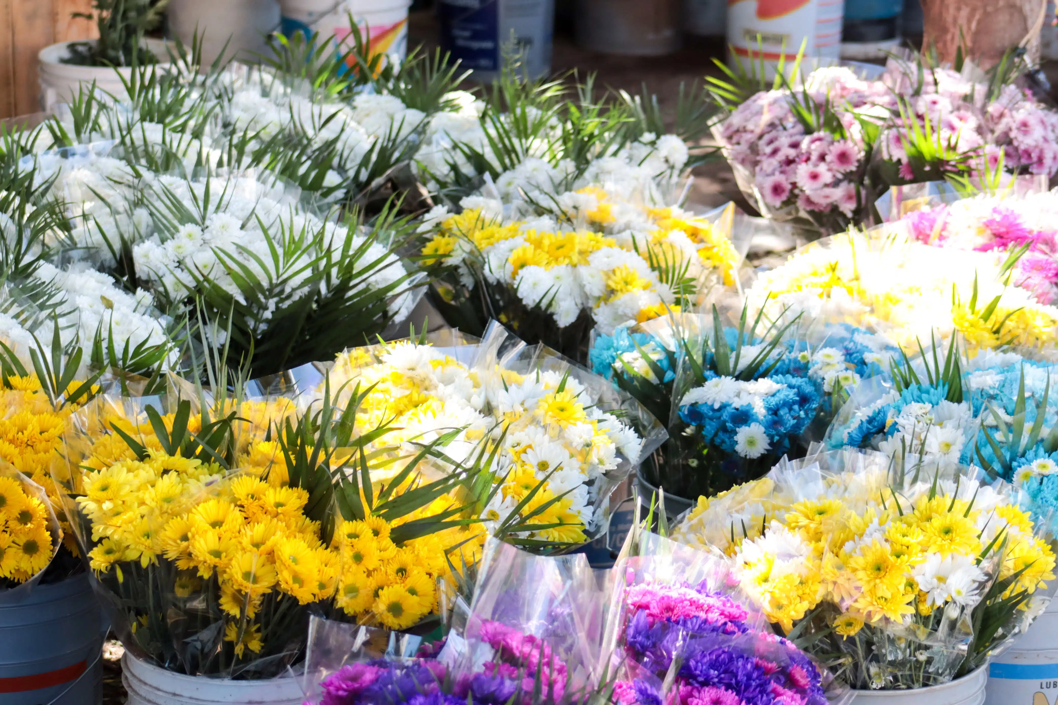 Ramo de flores por el Día de Muertos en Ahome