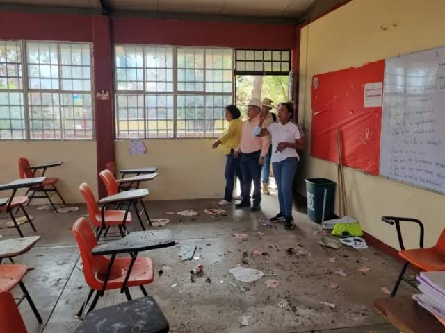 Reanudarán clases en Acapulco y Coyuca tras el huracán “Otis”