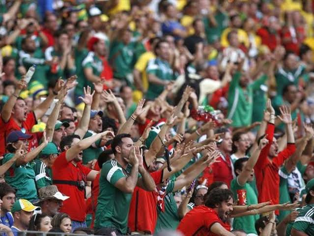 Regresa el grito discriminatorio al Estadio Azteca; ¡se olvidan del protocolo!