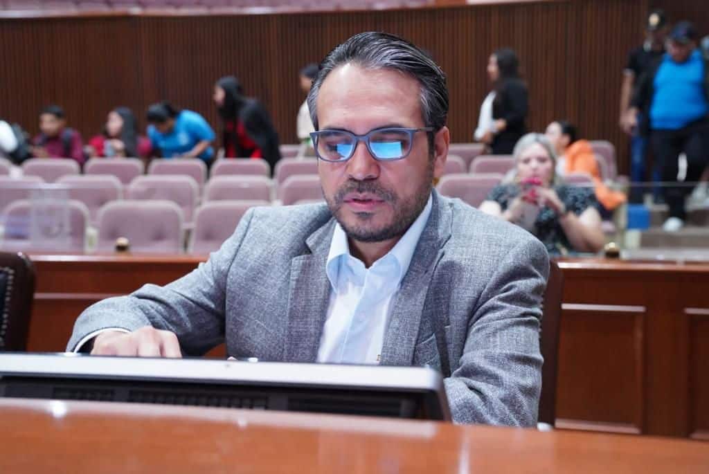 diputado local por el Partido Revolucionario Institucional (PRI), Sergio Mario Arredondo Salas,