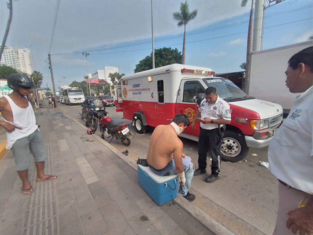 Las personas lesionadas fueron atendidas por paramédicos