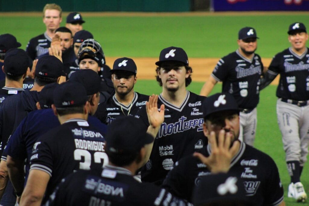 Sultanes contra Venados