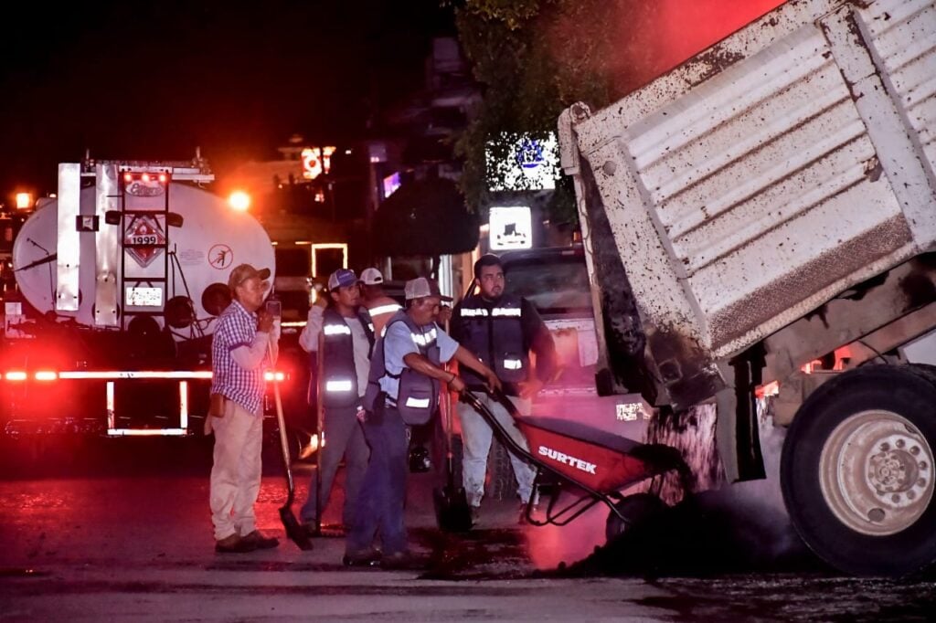 Obras de bacheo en Mazatlán