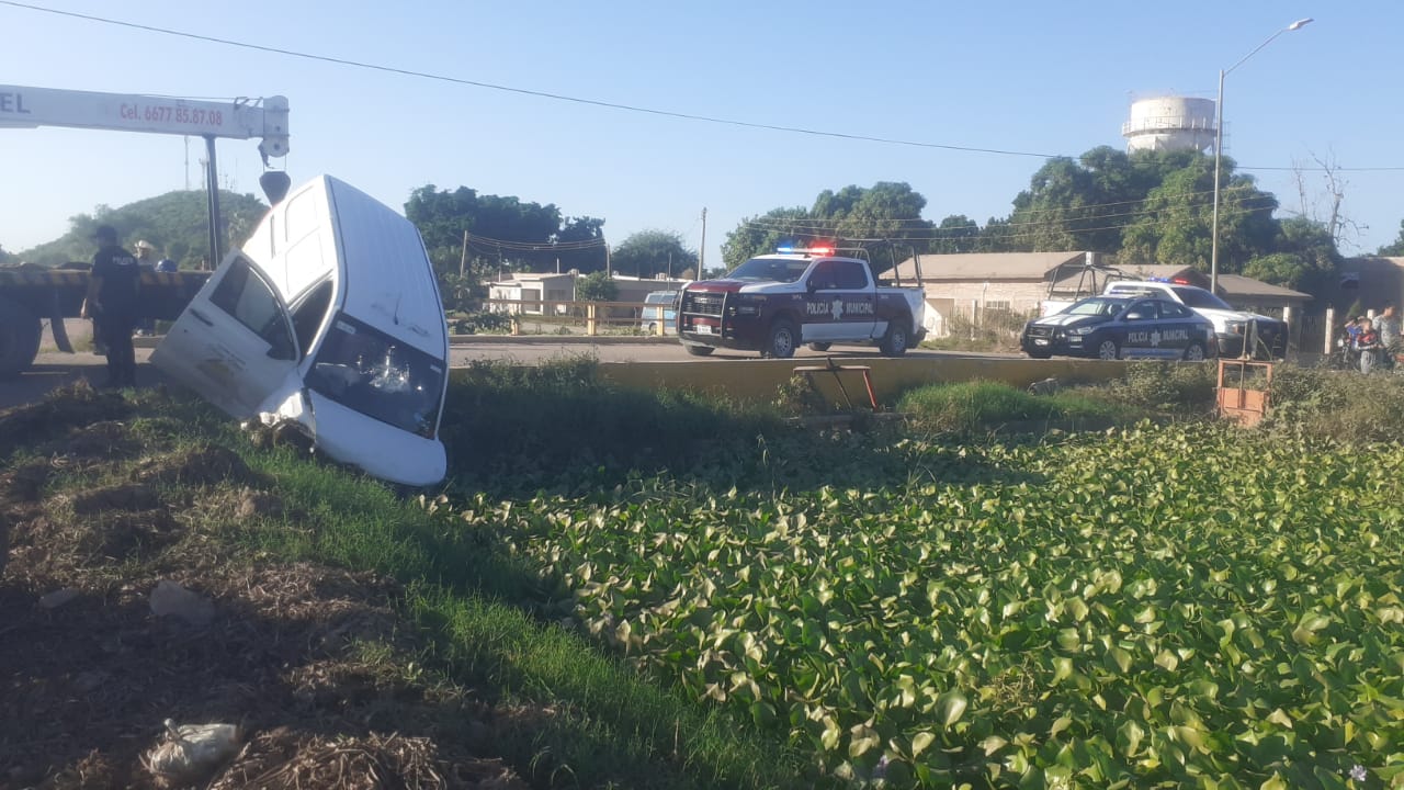 Canalazo accidente en Ahome