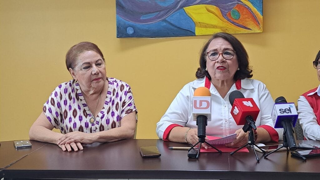 Damas Voluntarias de Cruz Roja Mazatlán invitan a su desayuno pre baile navideño con causa