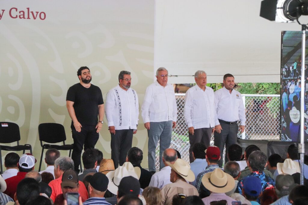 José Paz López Elenes, agradeció y celebró la visita del Presidente Andrés Manuel López Obrador a la cabecera municipal
