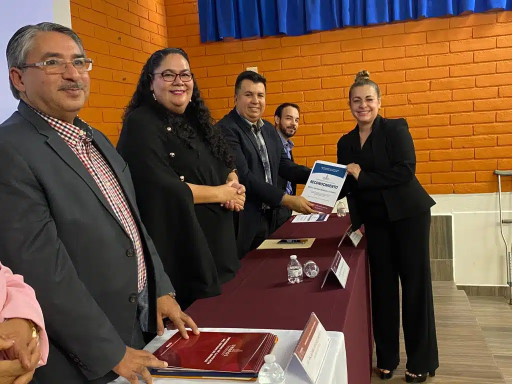 Entrega de Reconocimientos en la Unipol