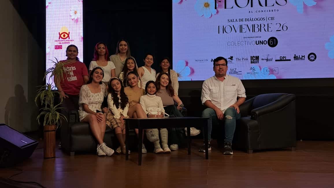 El Colectivo Uno de artes escénicas, invitó al público a asistir a disfrutar la obra teatral Flores