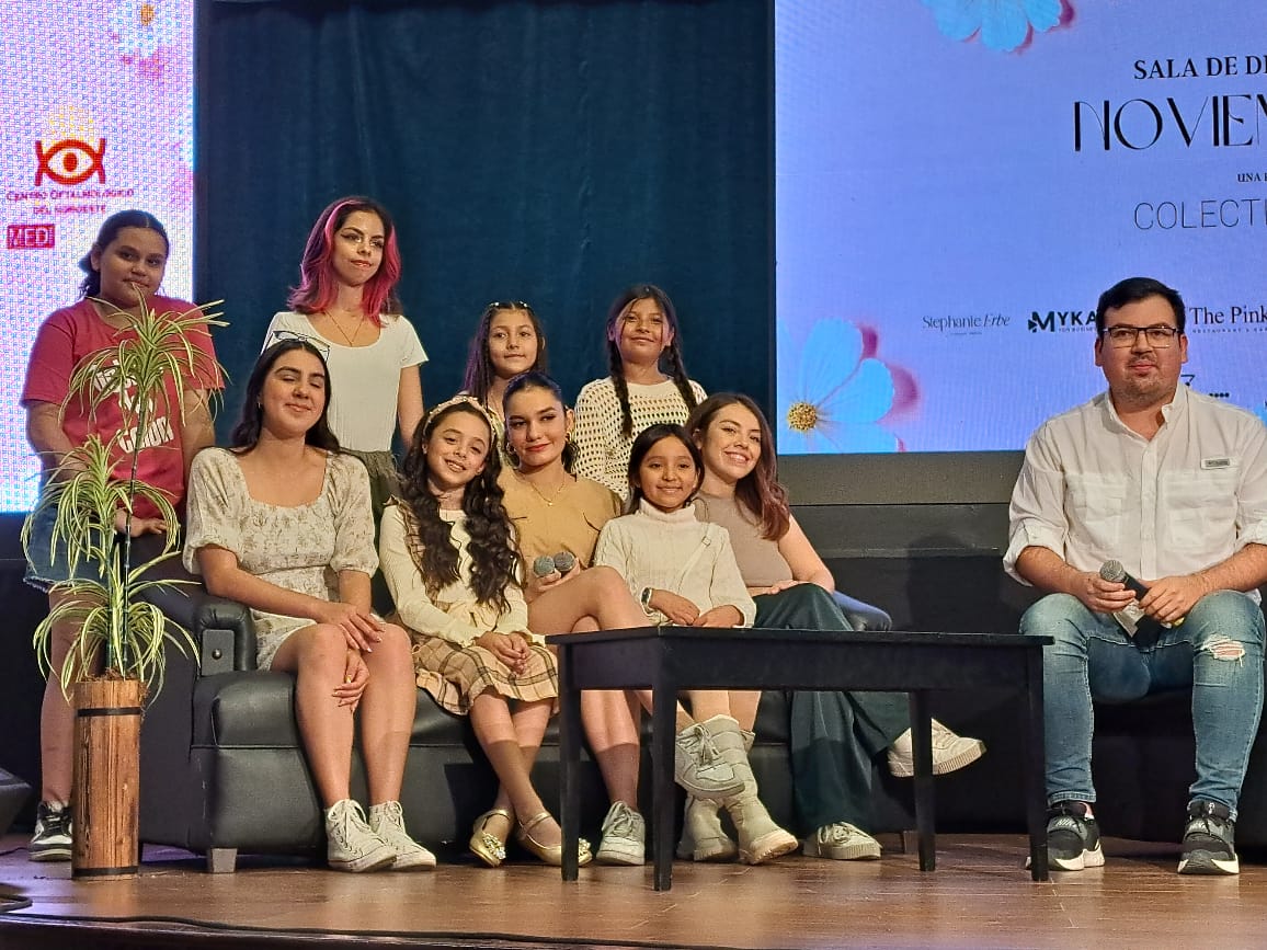 El Colectivo Uno de artes escénicas, invitó al público a asistir a disfrutar la obra teatral Flores