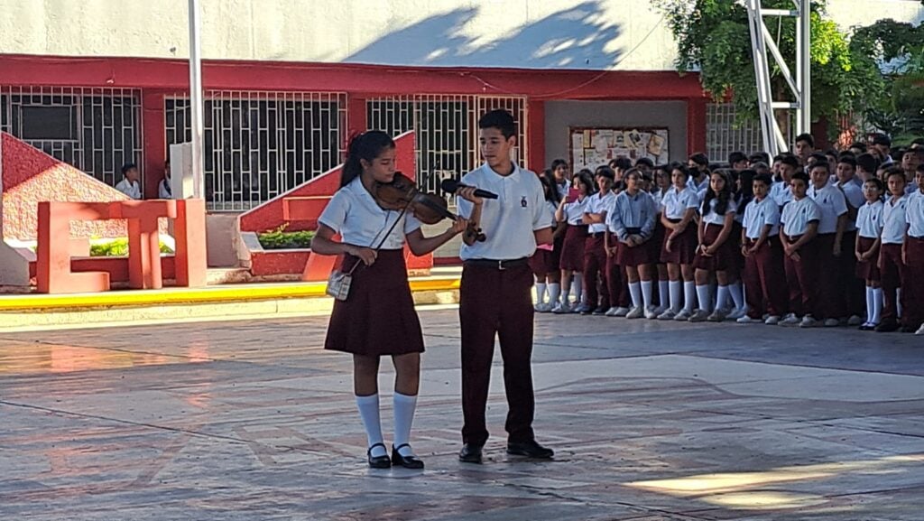 30 aniversario de la Escuela Secundaria Técnica (ETI) número 77