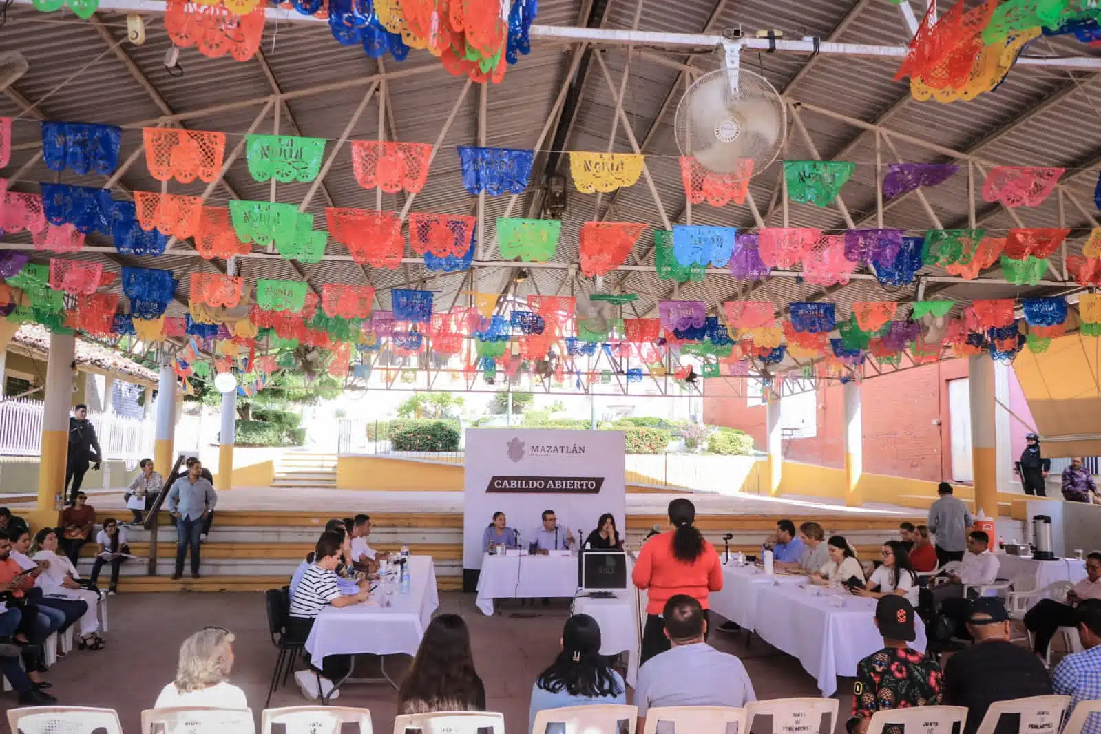 Cabildo abierto en La Noria