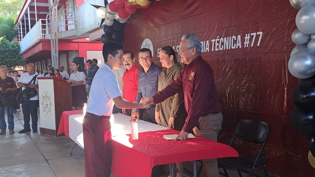 30 aniversario de la Escuela Secundaria Técnica (ETI) número 77